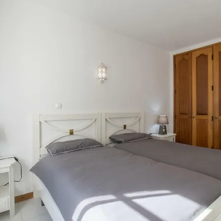 Cardoso Beirao Apartment
